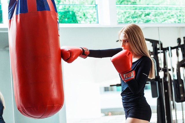 woman boxing in the gym