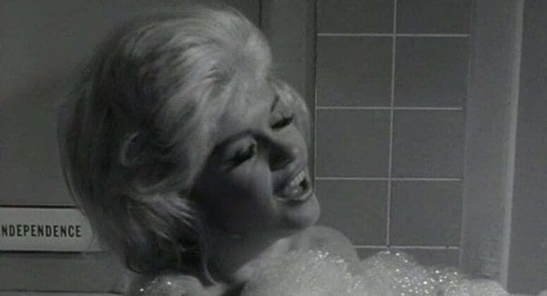 12 Sensational Nude Scenes That Sparked Huge Controversy In The Movie 